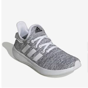 NWT Women’s Adidas Cloudfoam Sneakers in Grey, 6.5